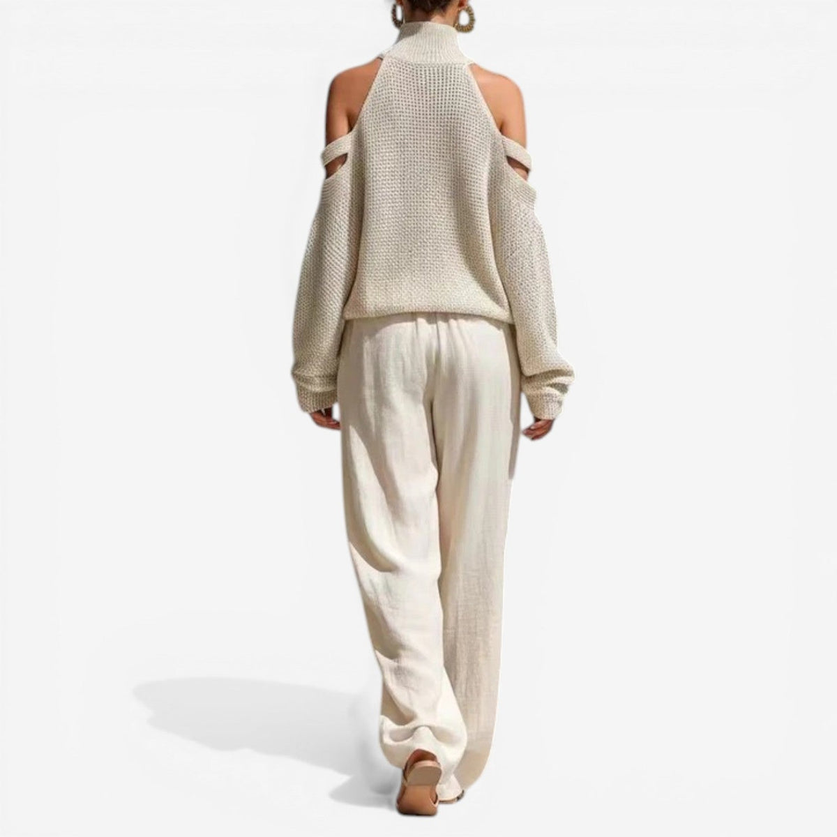 Neri™ Soft cut out sweater