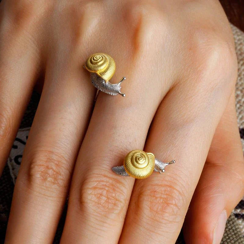Elisabeth™ Snail Earrings