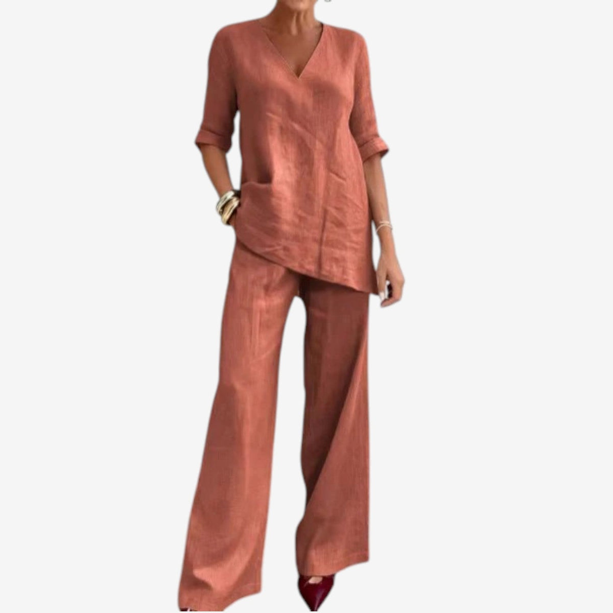 Alodia™ Elegant flowy blouse